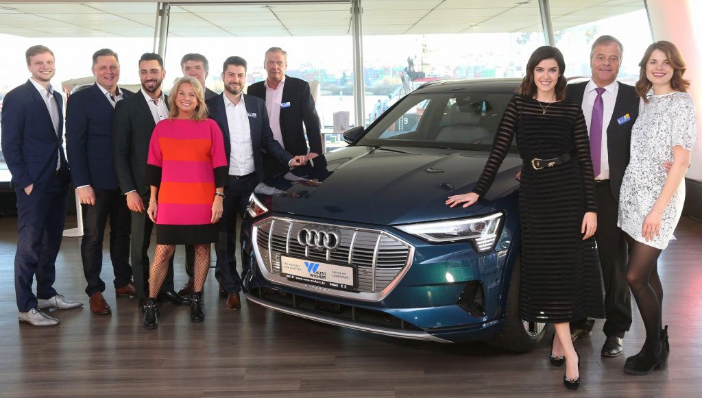 Audi e-tron Premiere Hamburg Gruppenbild der Macher