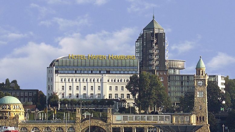 Das Hotel Hafen Hamburg über den Landungsbrücken