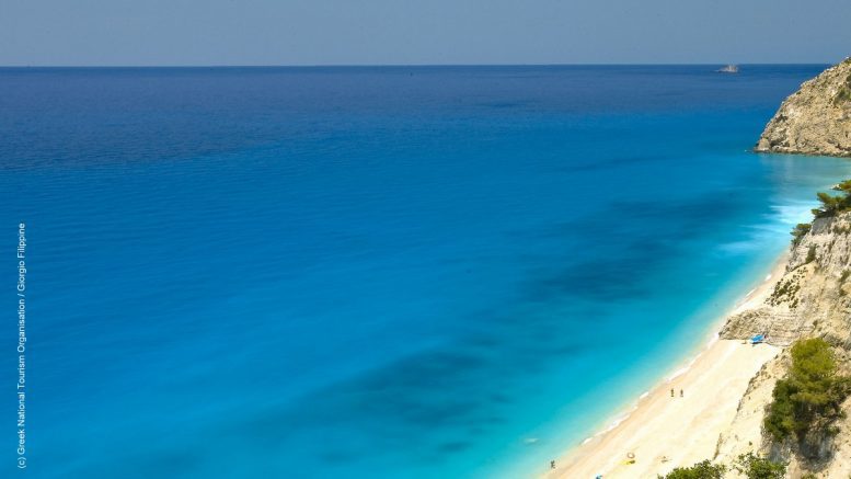 Blauer Meer in Griechenland