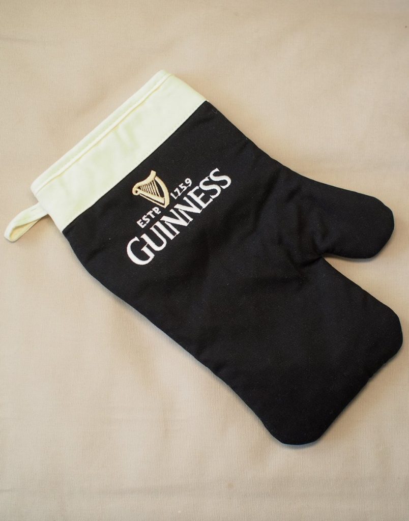 Guinness Grillhandschuh