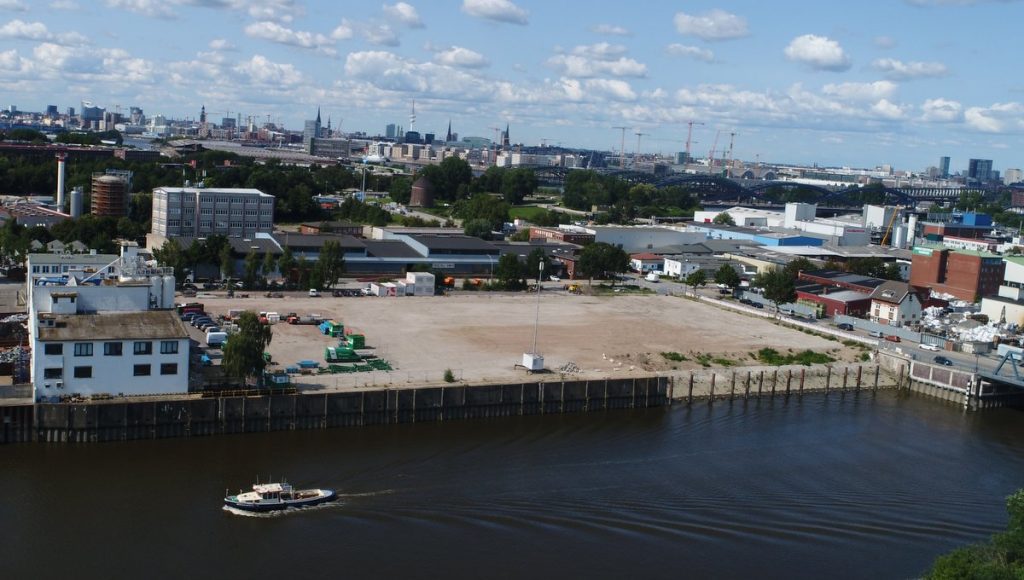 Das Peute Dock Gelände vor Baubeginn am Oberwerder Damm in Hamburg