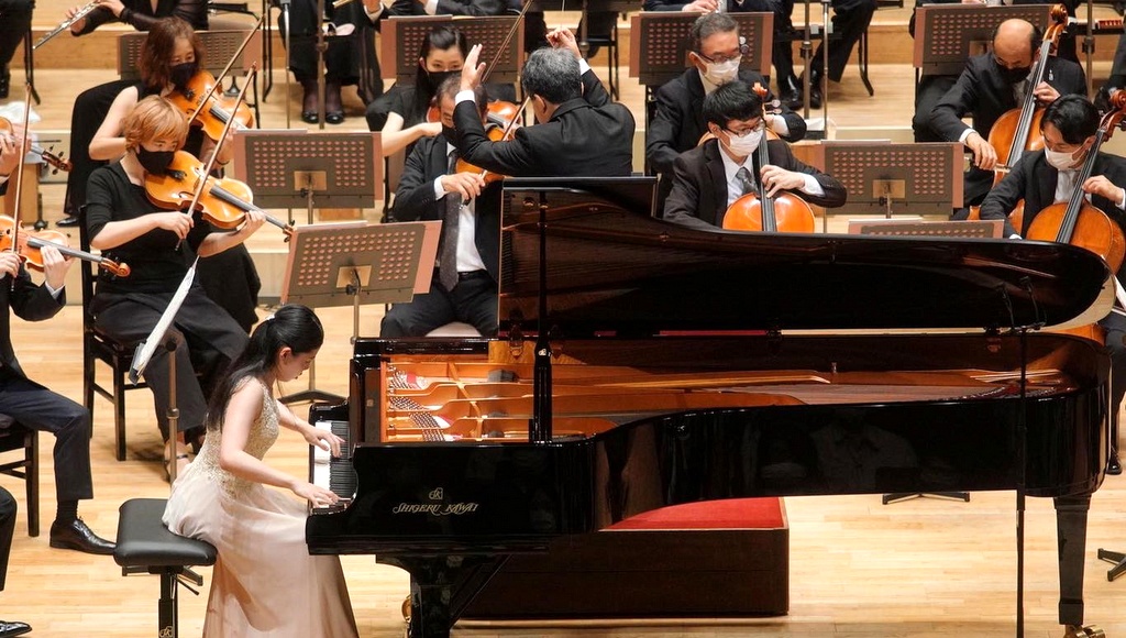Die japanische Pianisten Shion Ota gibt ein Konzert
